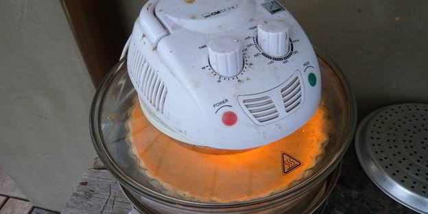 тарт с клубникой с розмарином и ежевикой с базиликом двойное удовольствие