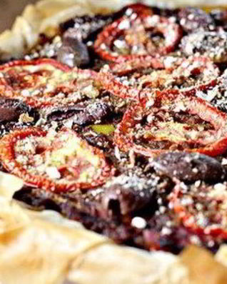 Тарт с печеными баклажанами и сладким перцем