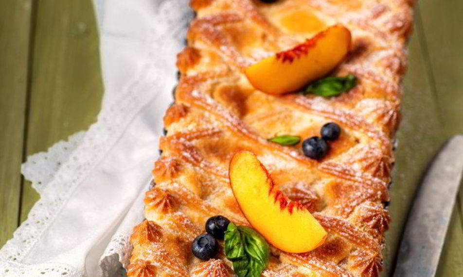 Рецепт тарта с персиками и заварным кремом