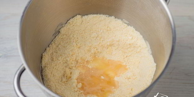 тарт с персиками и заварным кремом