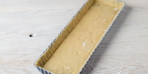 тарт с персиками и заварным кремом