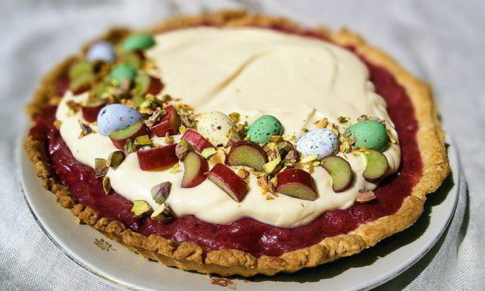 Рецепт тарта с ревенем и сливочным кремом