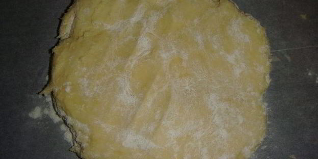 тарт с заварным кремом и малиновым желе