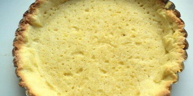 тарт со смородиной и творогом