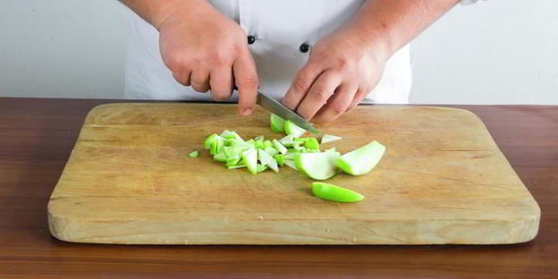 тартинки со скумбрией и яблоком