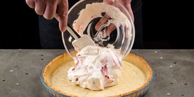 творожный тарт с малиной