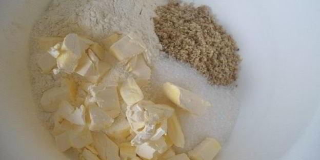 яблочный тарт с ванильным кремом