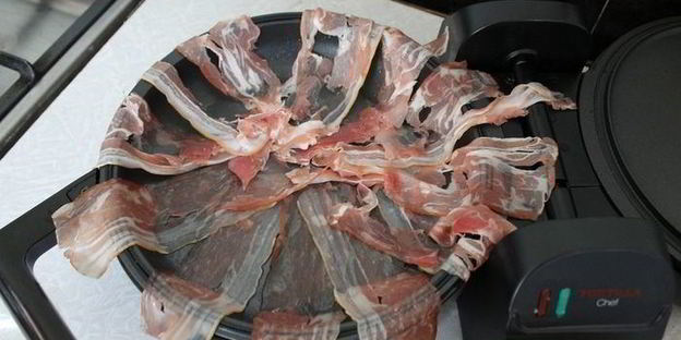 тортилья де пататас с беконом и зеленью