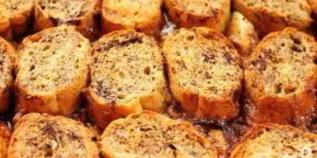 французские тосты с яблоками и виски