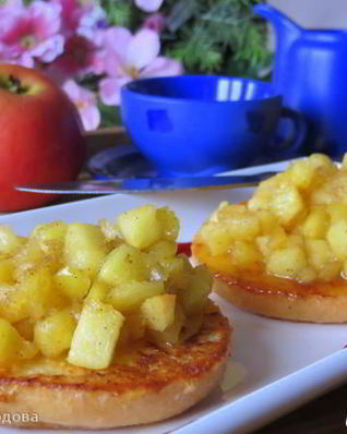 Французские тосты с яблоками