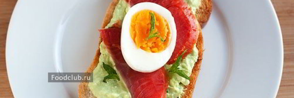Тост с авокадо и копченой неркой
