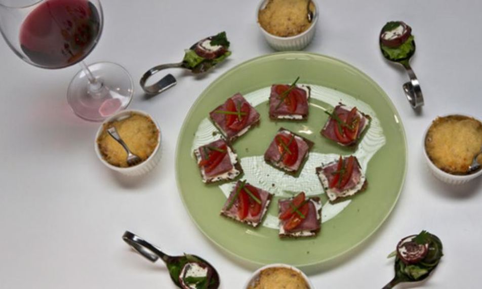 Рецепт тостов деликатесных с языком