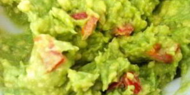 тосты с авокадо и помидором