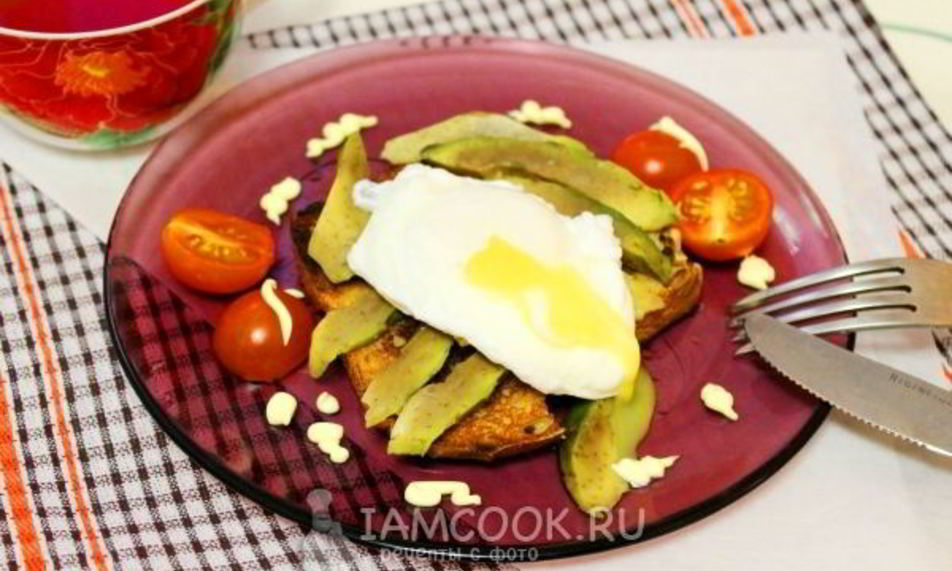 Рецепт тостов с авокадо и яйцом пашот
