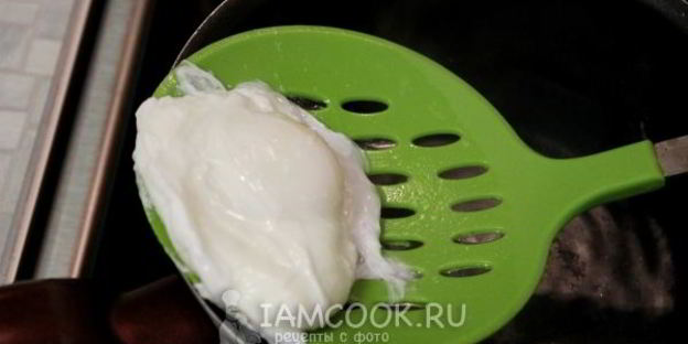 тосты с авокадо и яйцом пашот