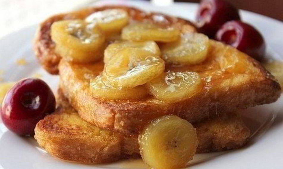 Рецепт тостов с бананом и карамелью