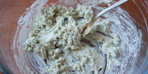 тосты с грушами и голубым сыром