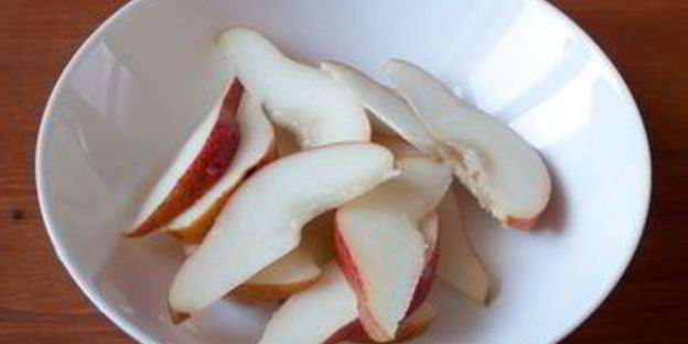 тосты с грушами и голубым сыром