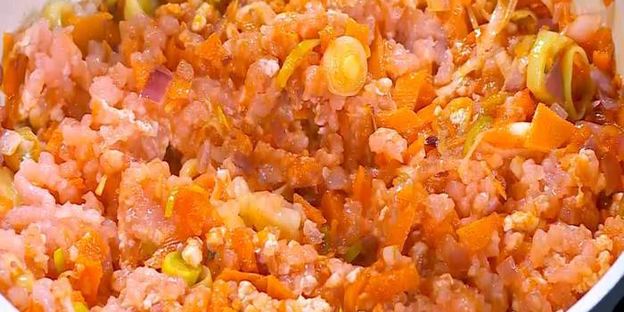 тосты с индейкой и овощами