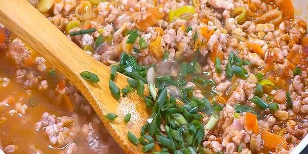 тосты с индейкой и овощами