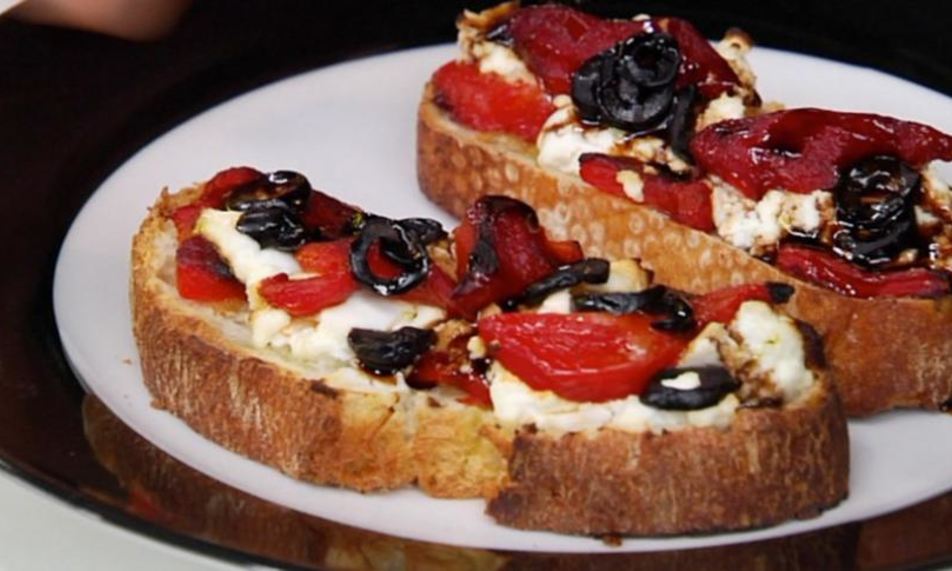 Рецепт тостов с козьим сыром