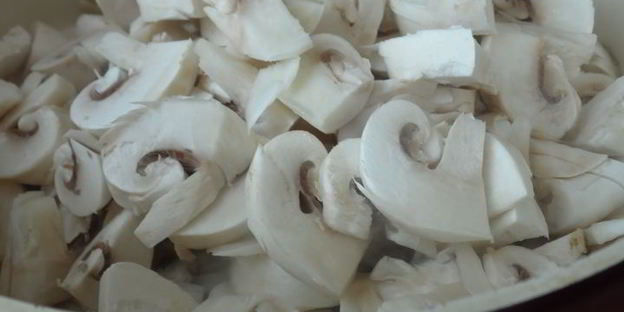 тосты с шампиньонами