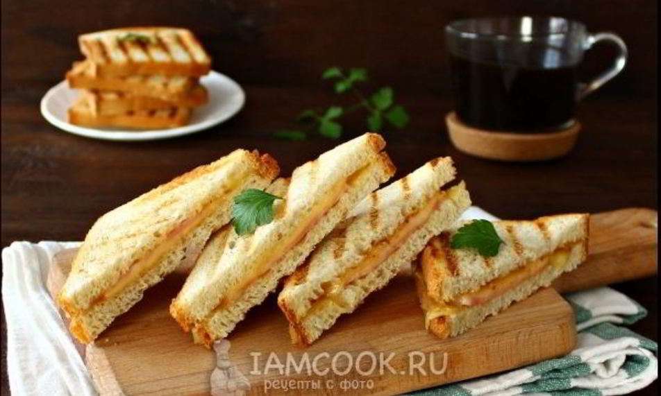 Рецепт тостов с ветчиной и сыром