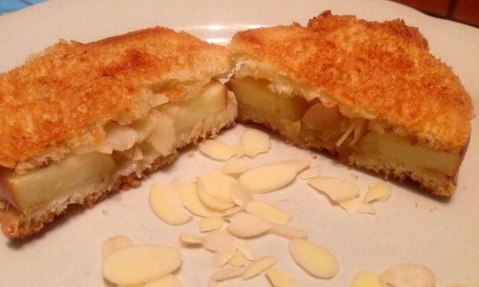 Рецепт тостов с яблоком и миндалем