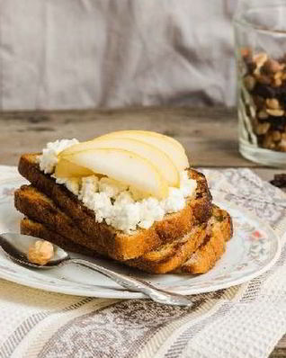 Яблочно-творожные тосты