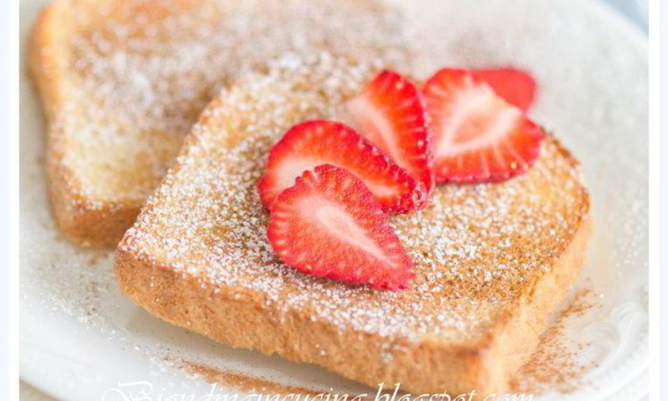 Рецепт запеченных французских тостов с клубникой