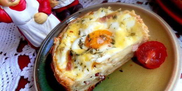 глазунья в съедобной сковородке