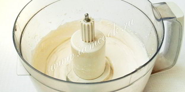 торт яичница с персиками и шоколадом