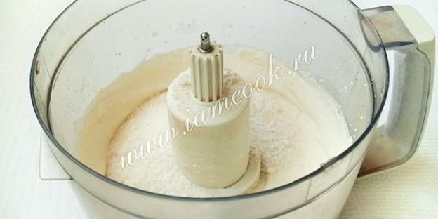 торт яичница с персиками и шоколадом