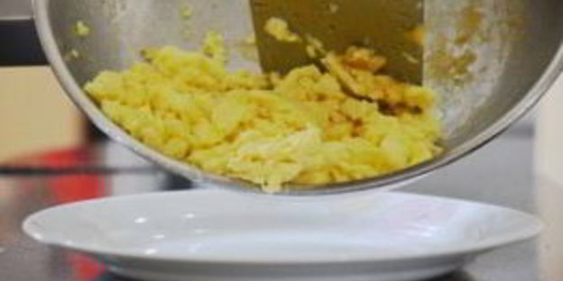 яичница-болтунья с сыром