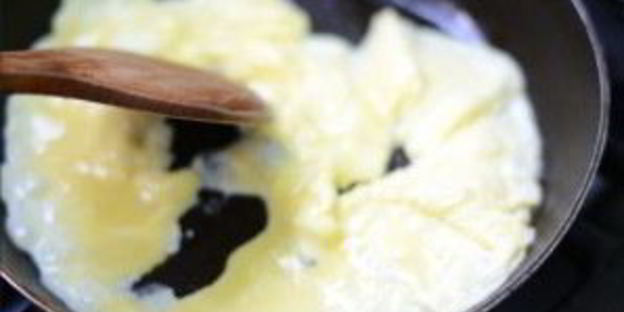 яичница-болтунья