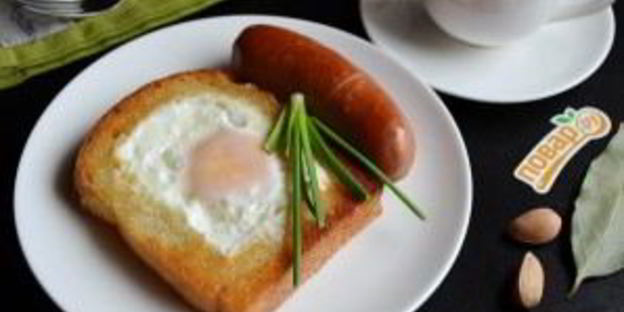 яичница по-французски