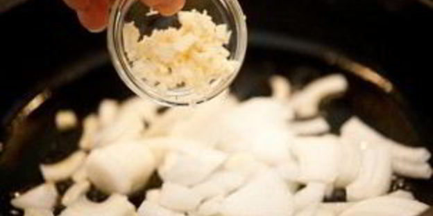 яичница с брынзой