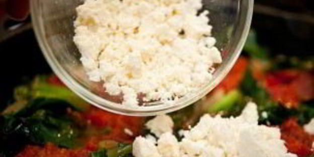 яичница с брынзой