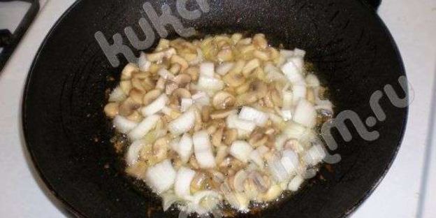 яичница с грибами и лососем по-калифорнийски