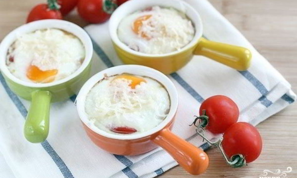 Рецепт яичницы с креветками и помидорами