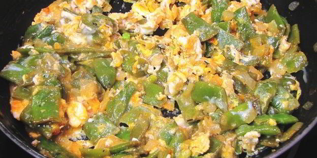 яичница с плоской стручковой фасолью