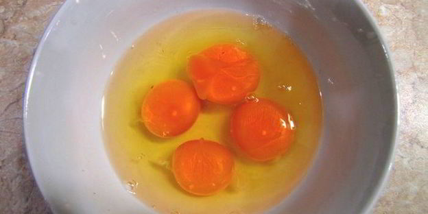 яичница с плоской стручковой фасолью