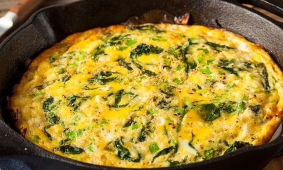 Рецепт яичницы со шпинатом и брынзой