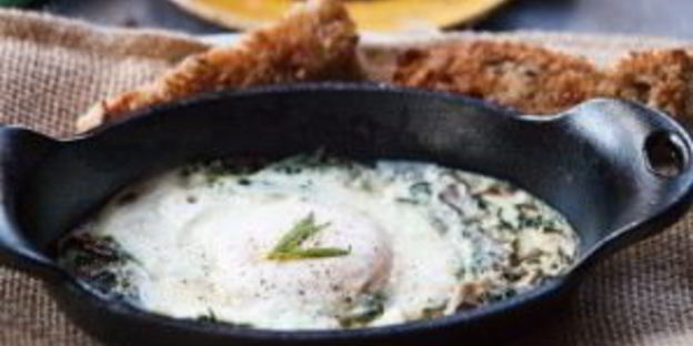 яичница со шпинатом и грибами в духовке