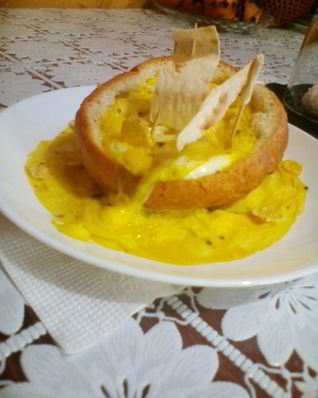 Яичница в булке Кораблик в море