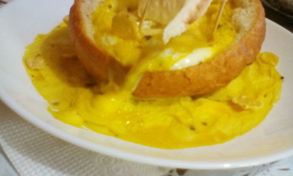 Рецепт яичницы в булке кораблика в моря