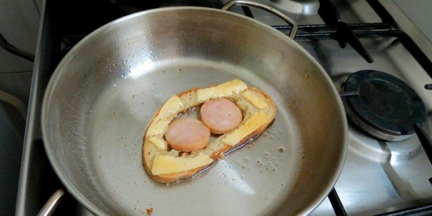 яичница в хлебе