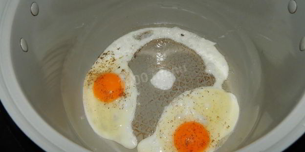 яичница в мультиварке