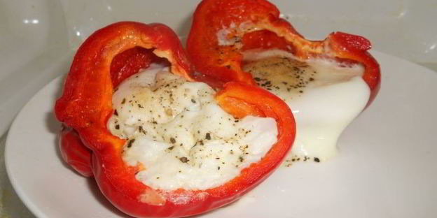 яичница в перце в микроволновке