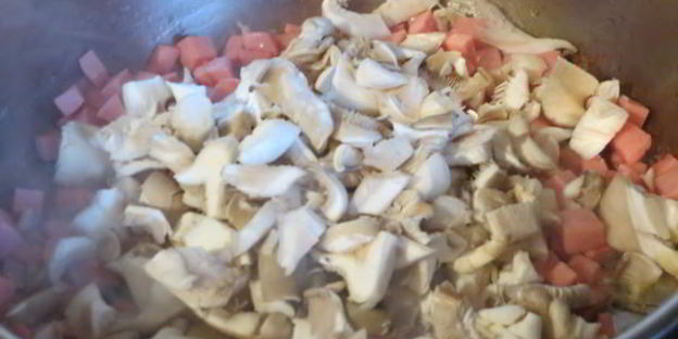 яичница в слоеном тесте к завтраку